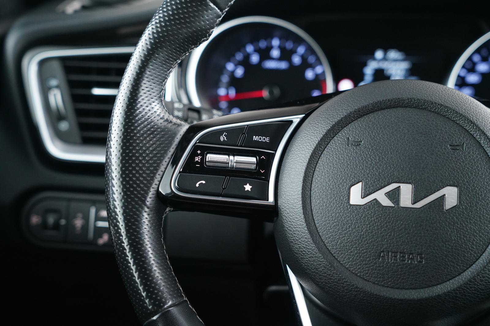 Kia PROCEED GT-LINE 1.5-GDI KIA SCHECKHEFT GEPFLEGT
