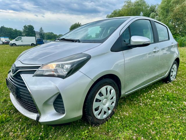 Toyota Yaris Comfort — Bild 1