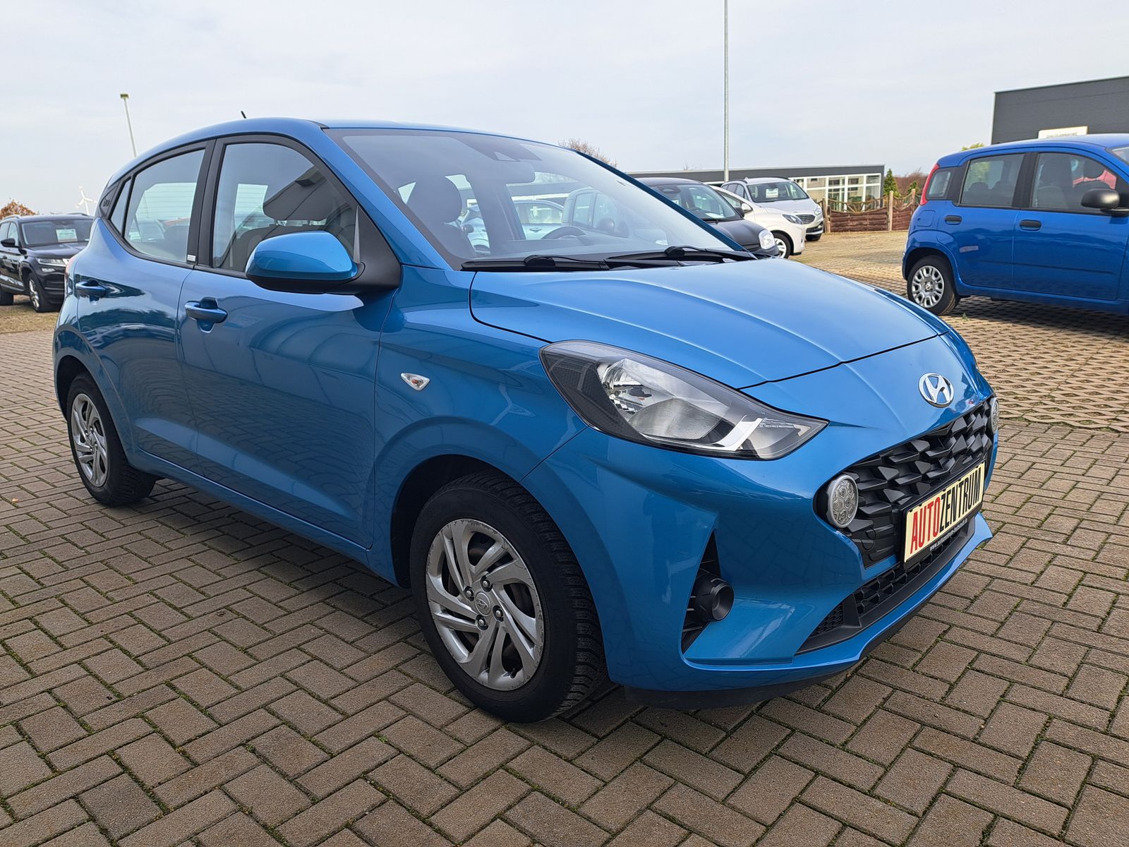 Fahrzeugabbildung Hyundai i10 1.0 Select KLIMA TEMPOMAT TOP-ZUSTAND