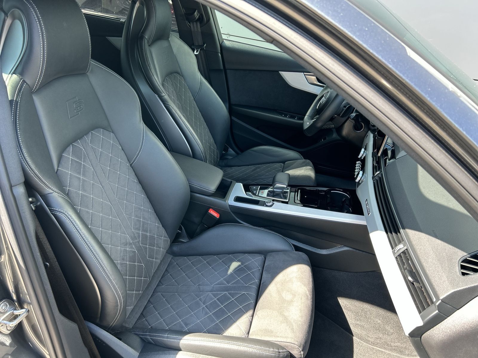 Audi S4 - Bild 12