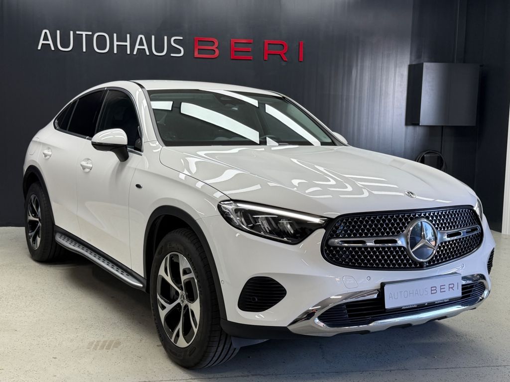 Image of Mercedes-Benz GLC 300