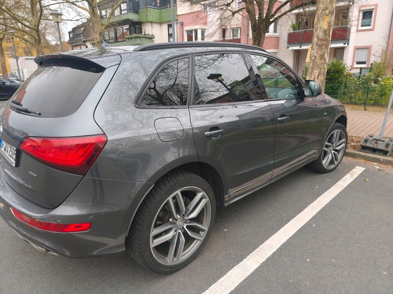 AUDI Audi Q5 S-Line 3.0