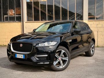 Jaguar F-Pace - 1