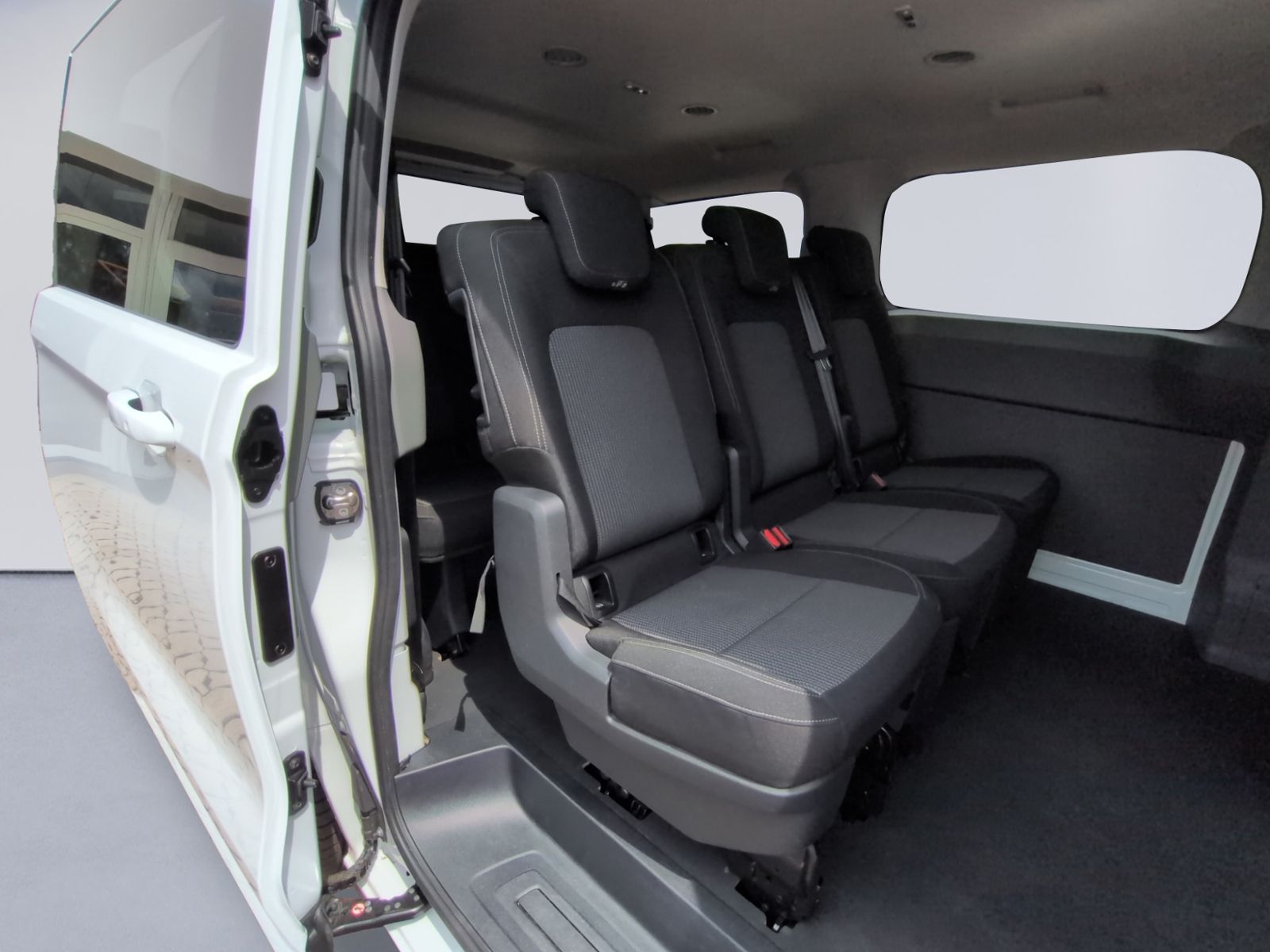 T7 Kombi 2.0 TDI KR AHK+LED+NAVI+ALU+SH+