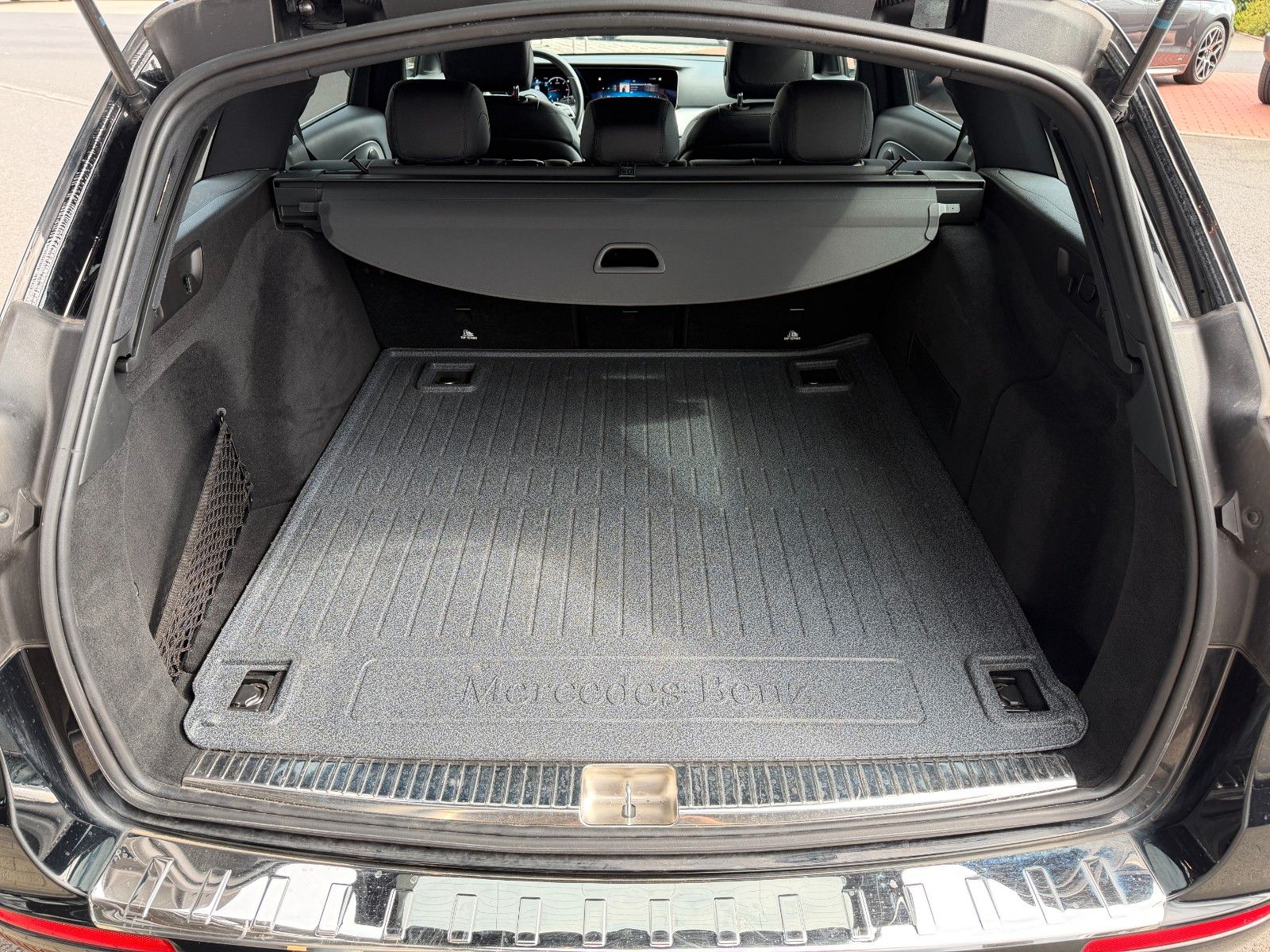 Fahrzeugabbildung Mercedes-Benz E 200 d T TAXI AVANTGARDE R-Kamera+Kindersitz