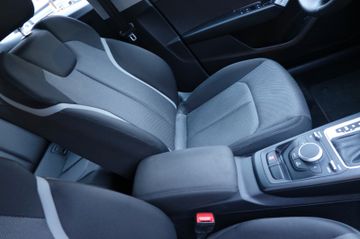Fahrzeugabbildung Audi Q2 30 TDI sport