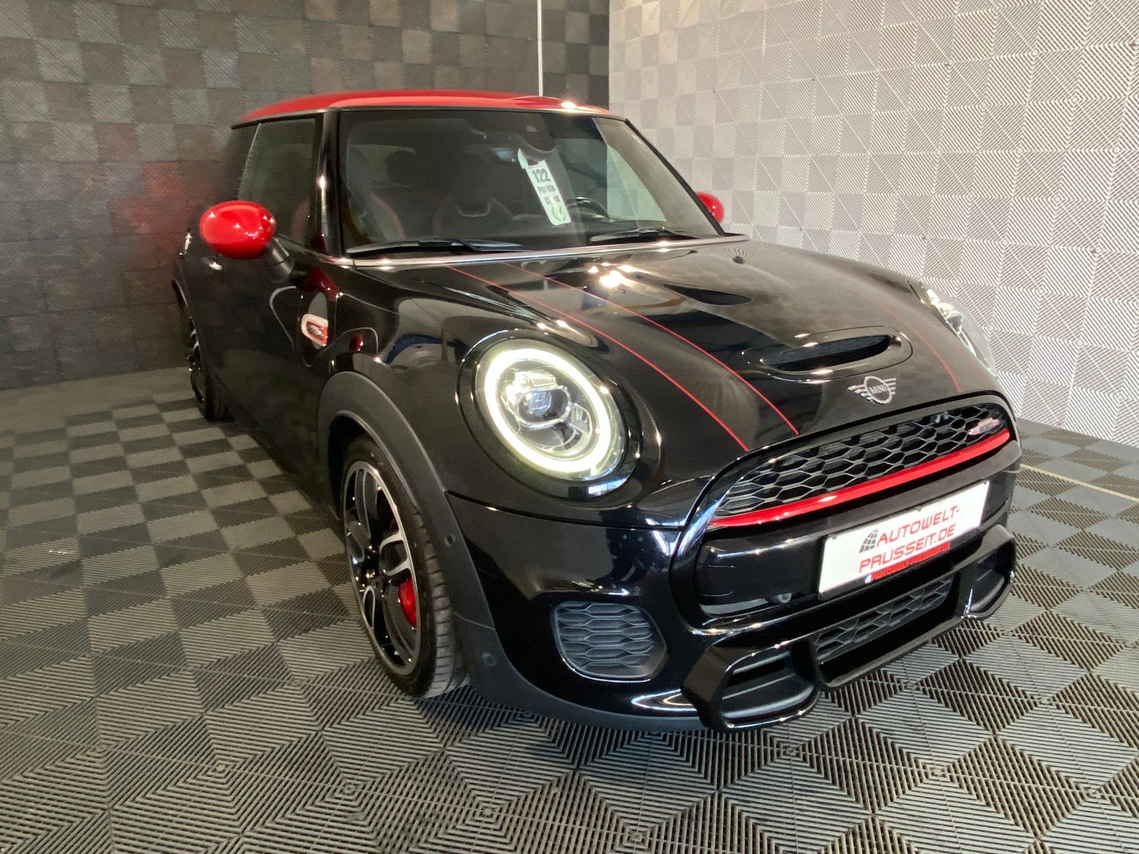 Gebrauchtwagen MINI John Cooper Works JCW Mini 3-trg.*CHILI*LED-HK-HEAD UP-R.KAM-18" in Horb am Neckar