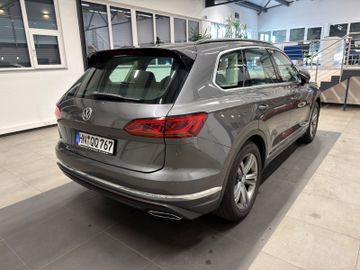 Volkswagen Touareg - 7