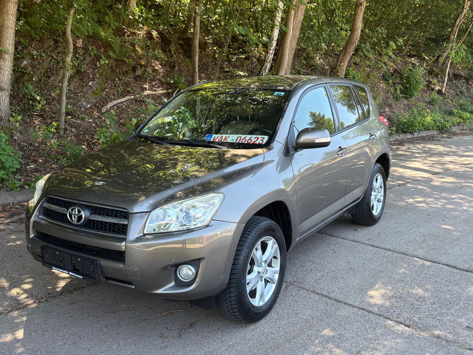 Toyota RAV 4  4x4 Sol  Vollausstattung