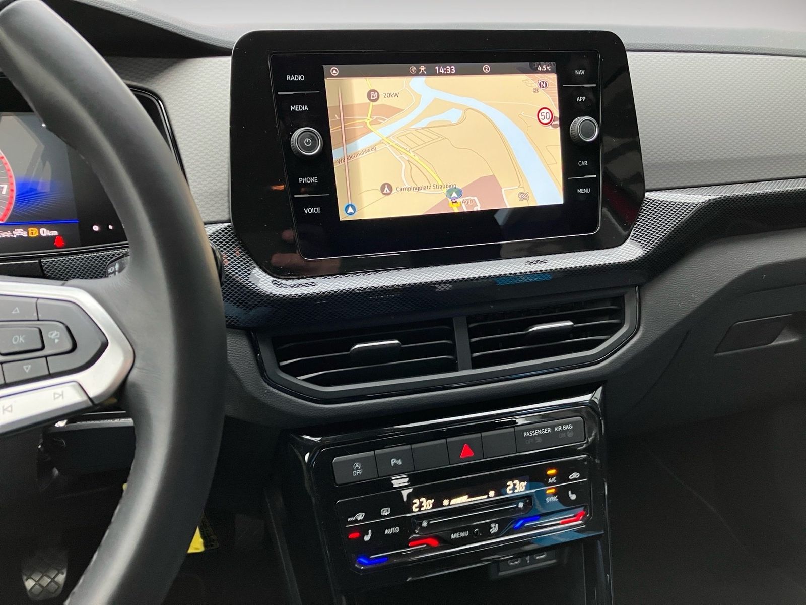 Volkswagen T-Cross - Bild 12