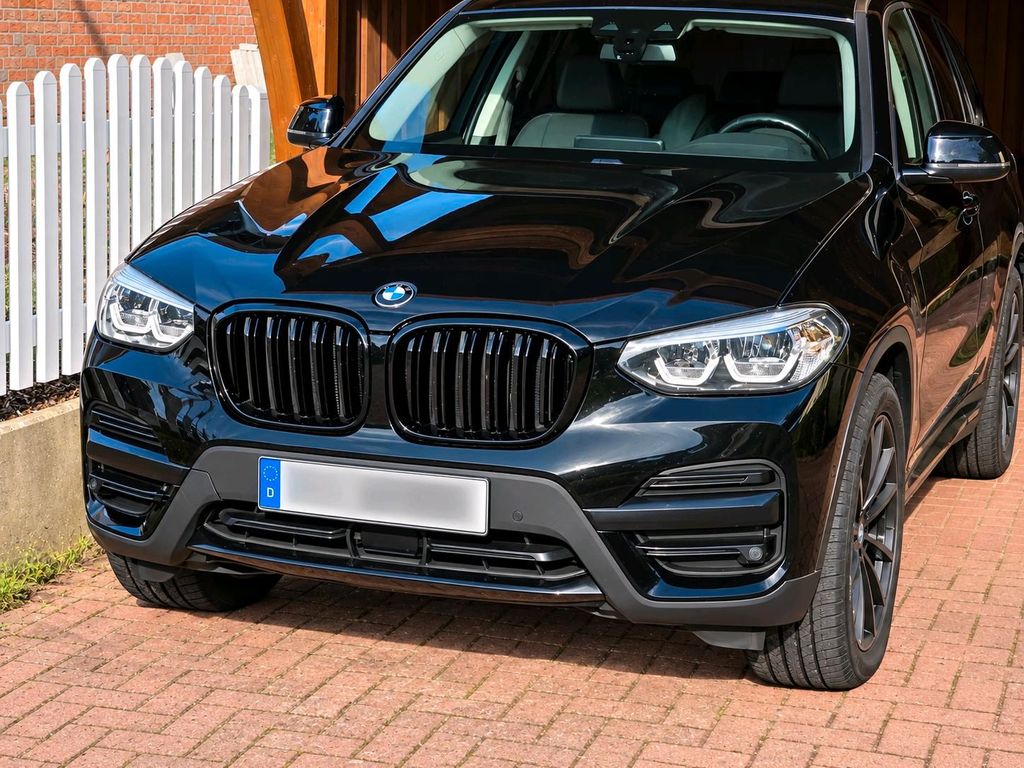 Image of BMW 325