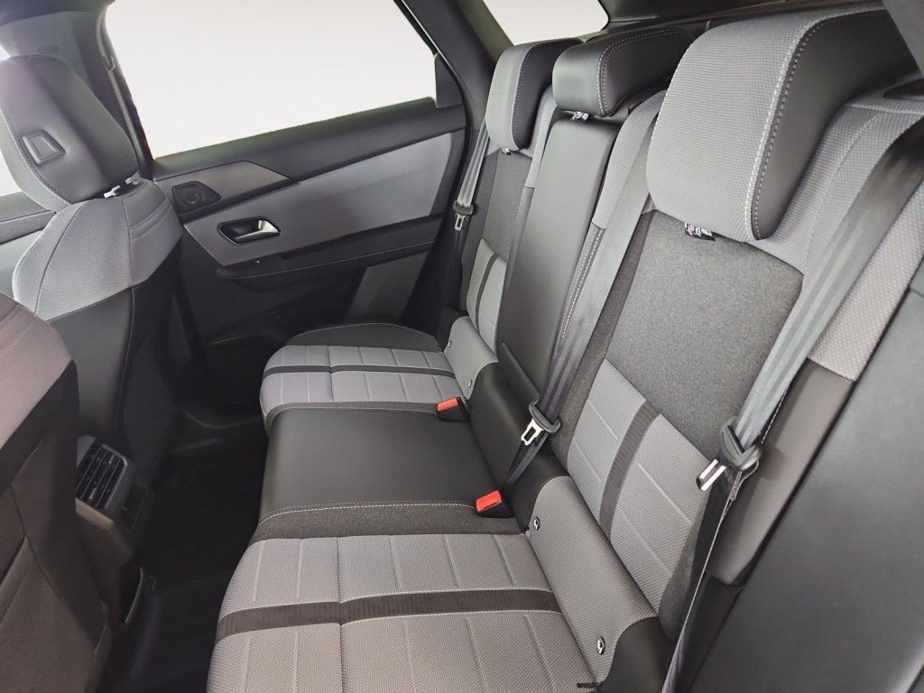 Fahrzeugabbildung Opel Grandland 1.2 DI Hybrid 48 V Automatik Ultimate
