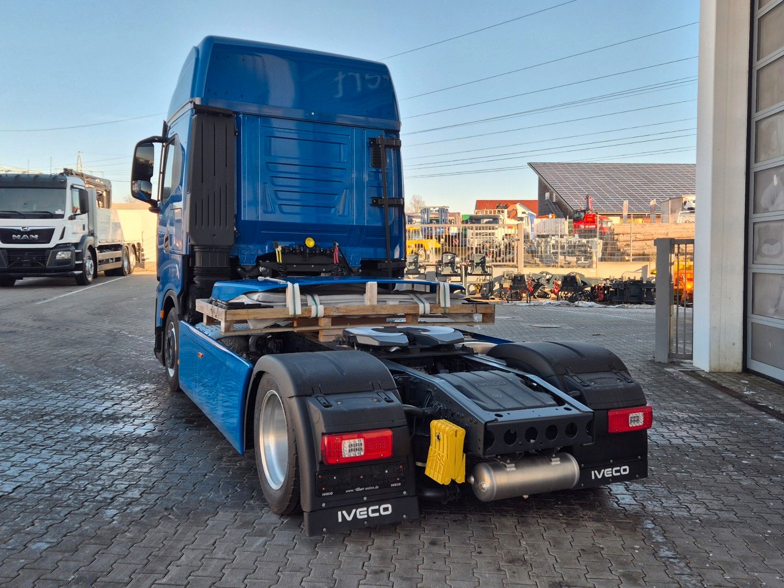 Fahrzeugabbildung Iveco AS440S50T/FP LT, Intarder, Alu-Felgen