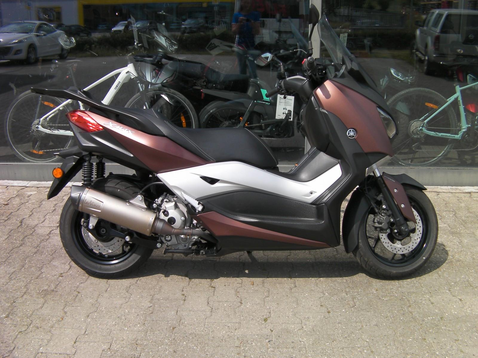 Yamaha XMAX 300 *LeoVince*Heizgriffe*Topcaseträger