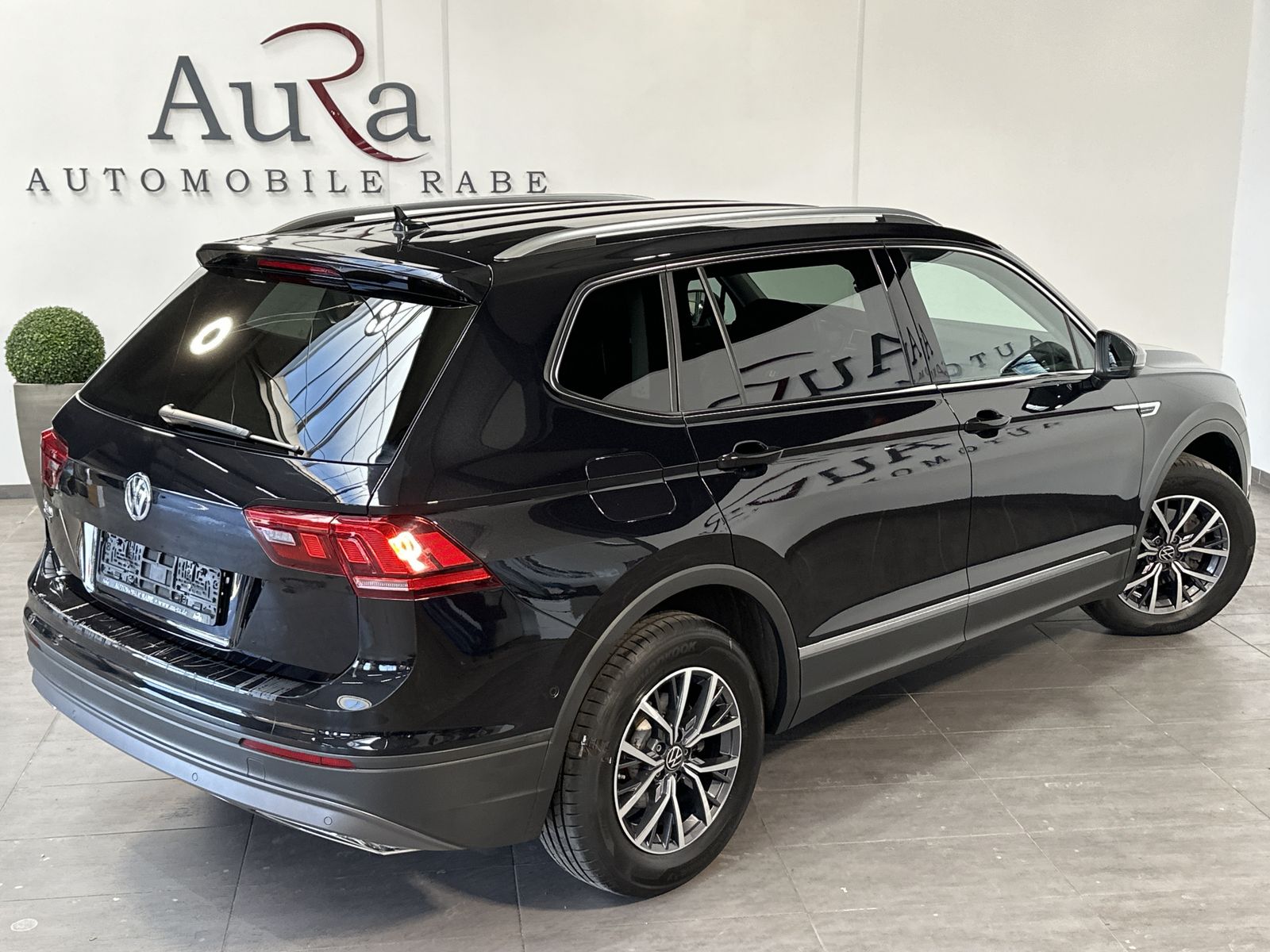 Fahrzeugabbildung Volkswagen Tiguan Allspace 2.0 TDI DSG CL NAV+LED+ACC+KAM