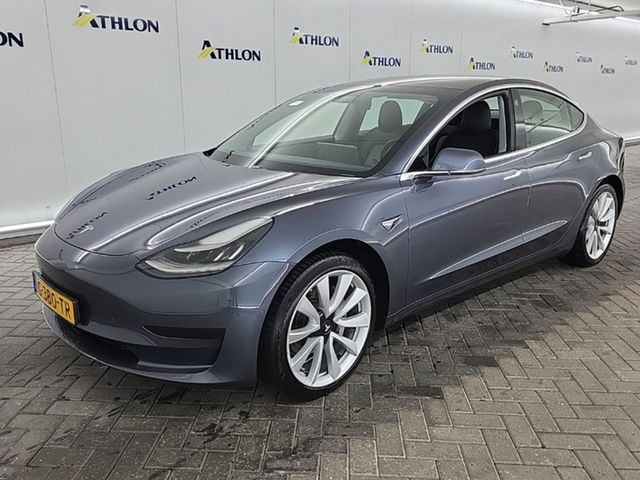 Tesla Model 3 Standard RWD Plus [ TREKHAAK+AUTOPILOT+6