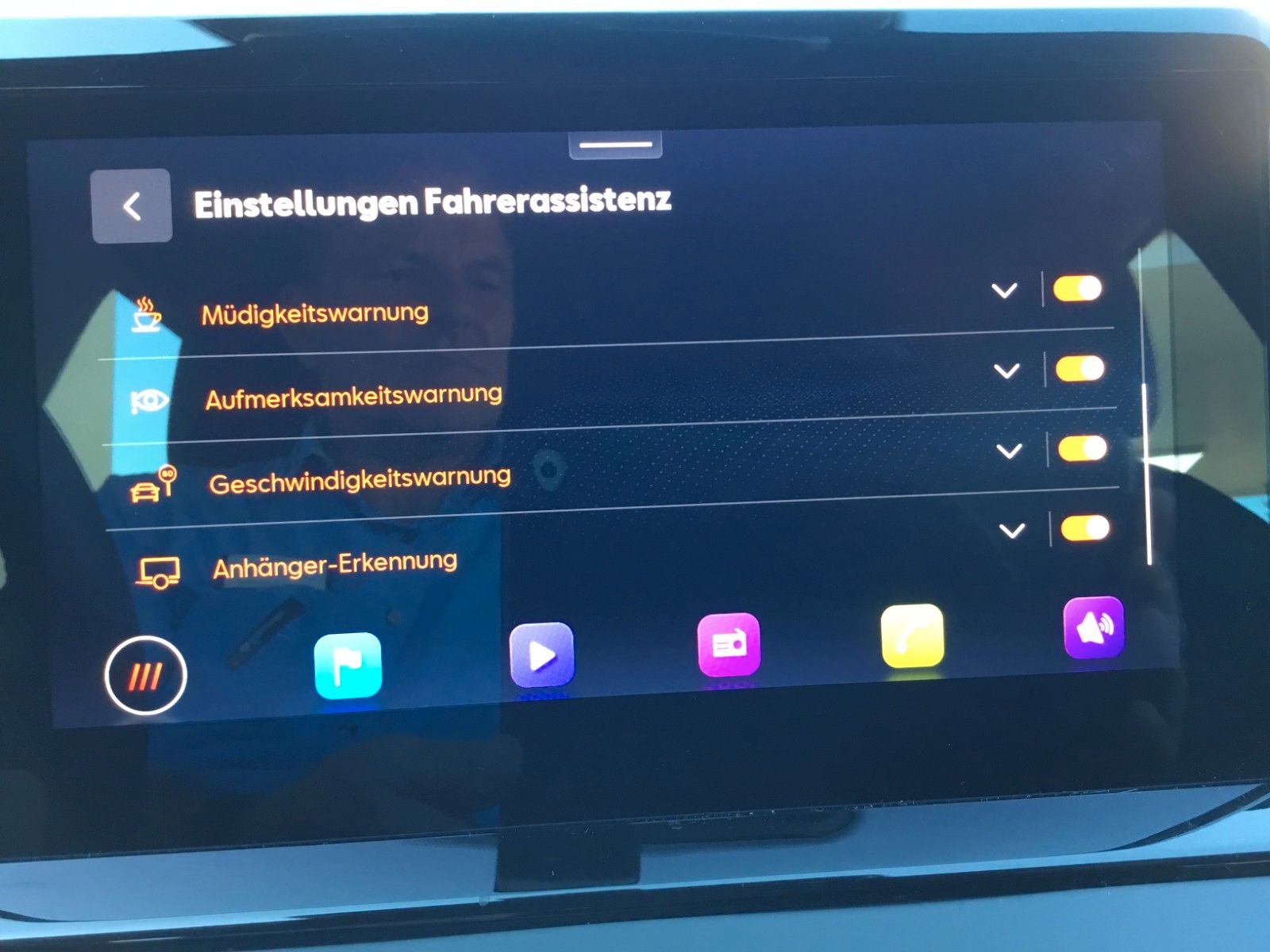Fahrzeugabbildung SEAT Arona 1.0 TSI Style DSG+AHK+ACC+Navi+Kamera