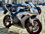 Honda CBR1000RR Fireblade (SC57) - HONDA SC57