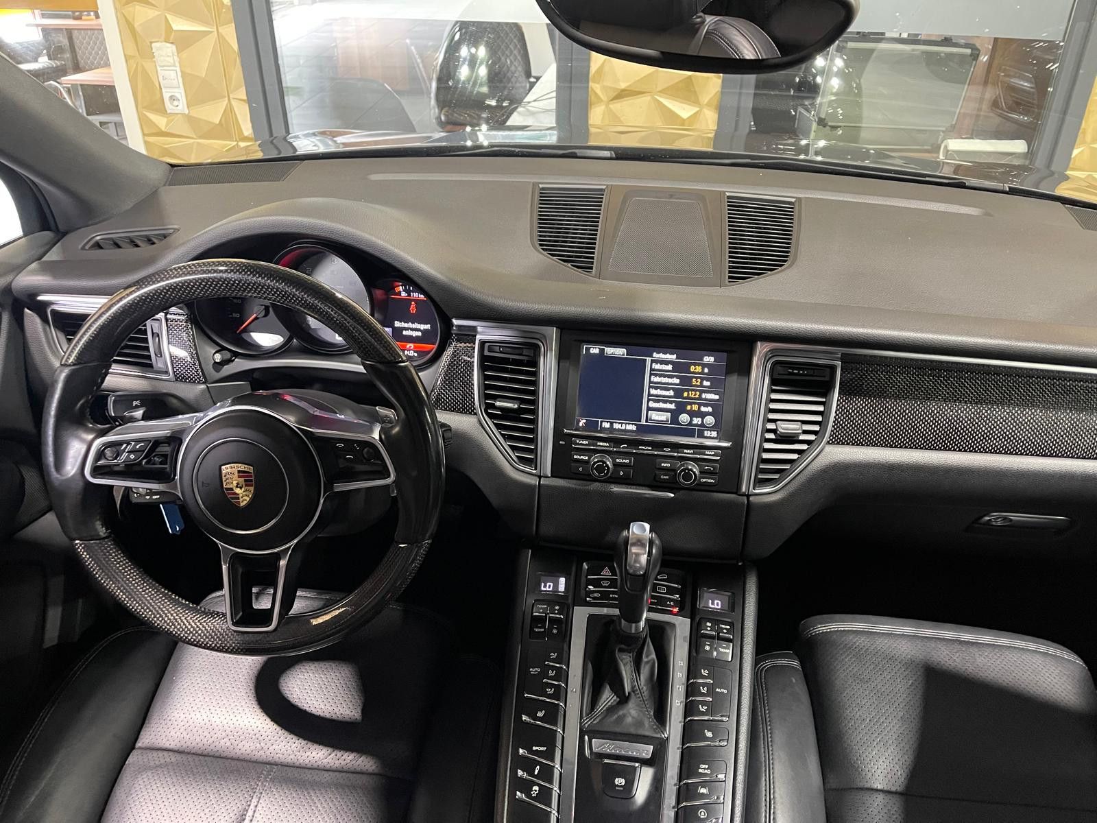 Fahrzeugabbildung Porsche Macan S /SPORT-DESIGN/PANO/CARBON/360°/LED/BOSE/