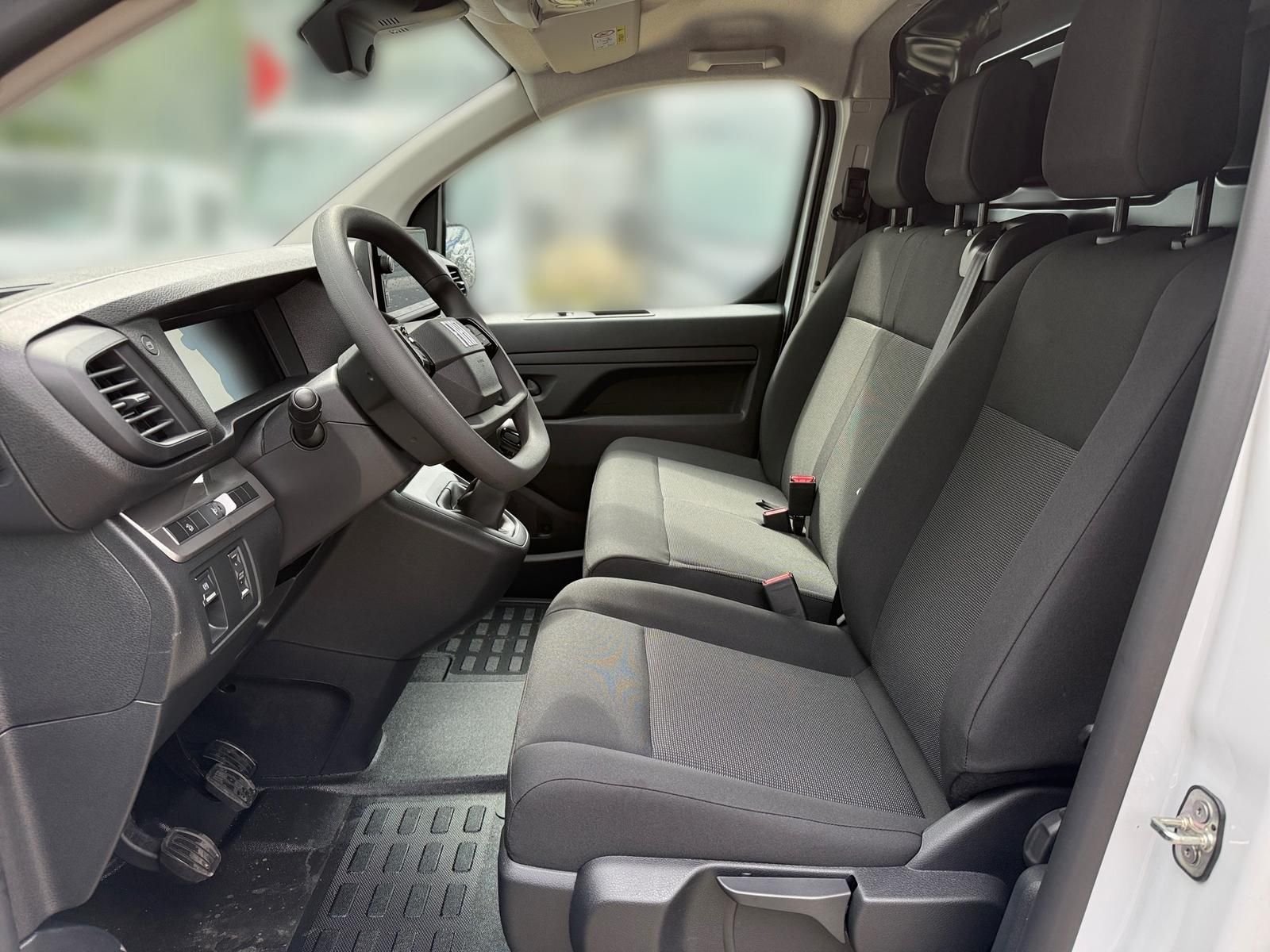 Fahrzeugabbildung Fiat Scudo XL Kastenwagen 120 MT6
