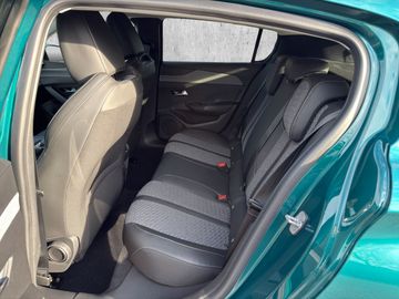 Peugeot 308 ALLURE HYBRID 145 e-DSC6