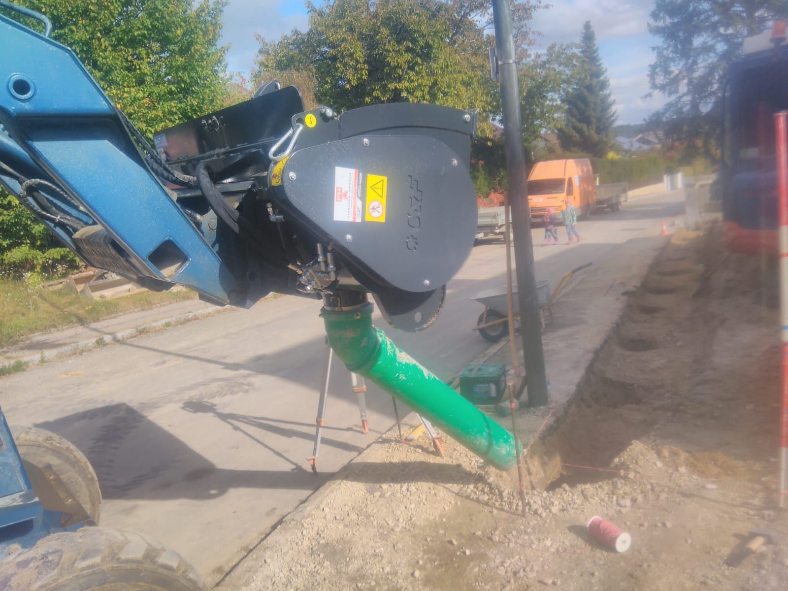 Fahrzeugabbildung Volvo CNF-BMX 400 Betonmischschaufel für Radlader