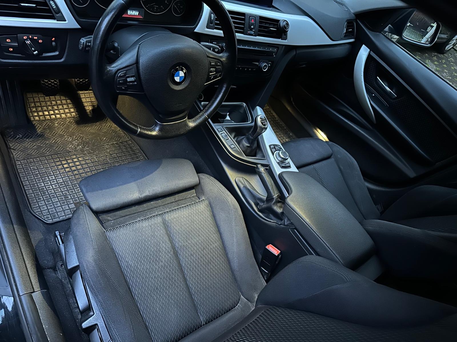 BMW 320 2013 — photo 9