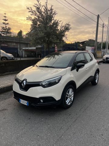 Renault Captur 1.5 dCi 90 CV neopatentati 2015