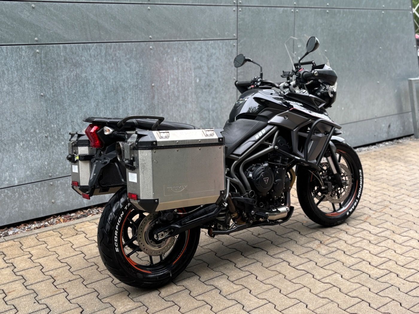 Fahrzeugabbildung Triumph Tiger XRX 800 Seitenkoffer