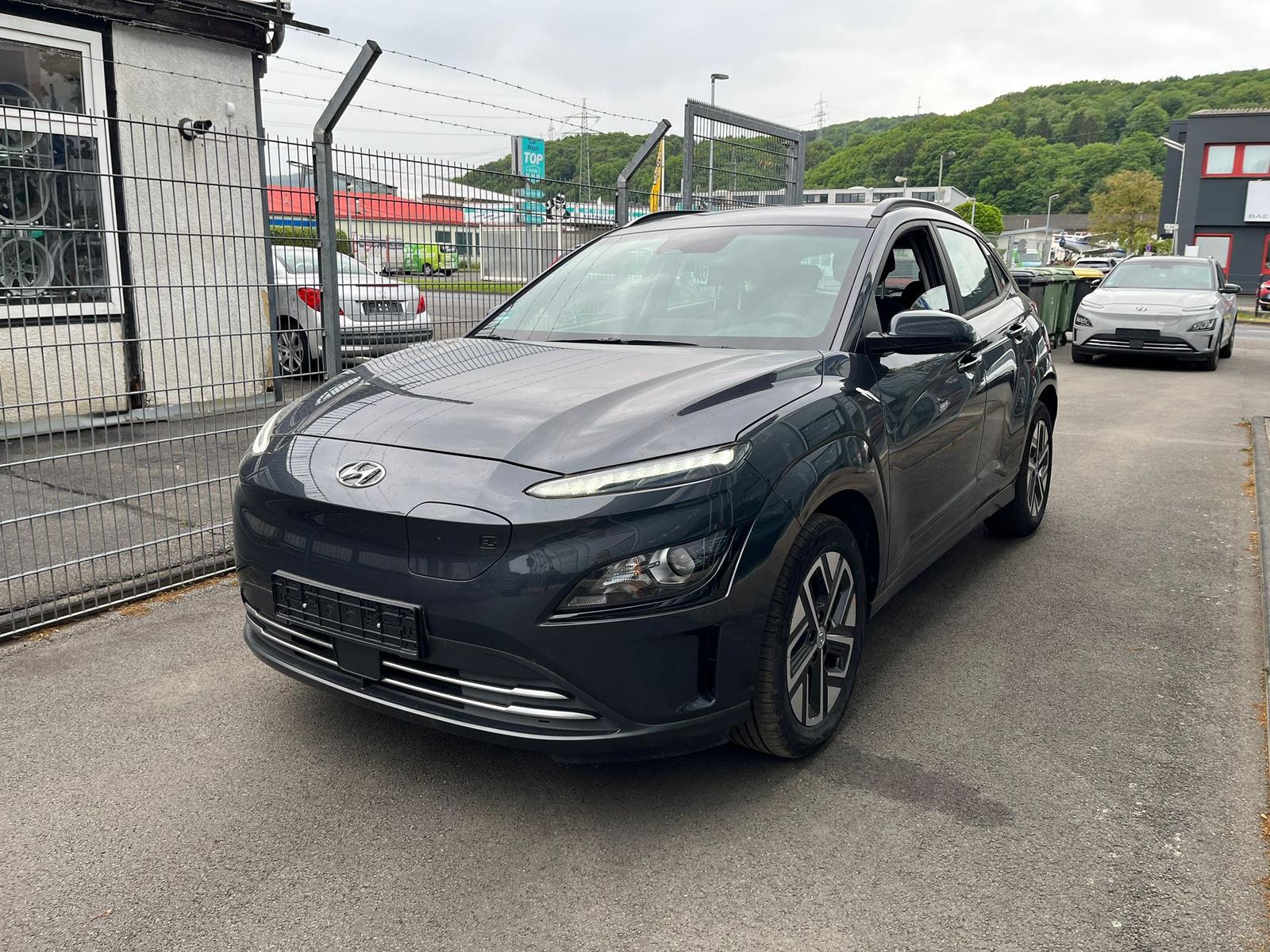 Hyundai Kona Select R.Cam dig.Cockpit SHZ LED ACC DAB