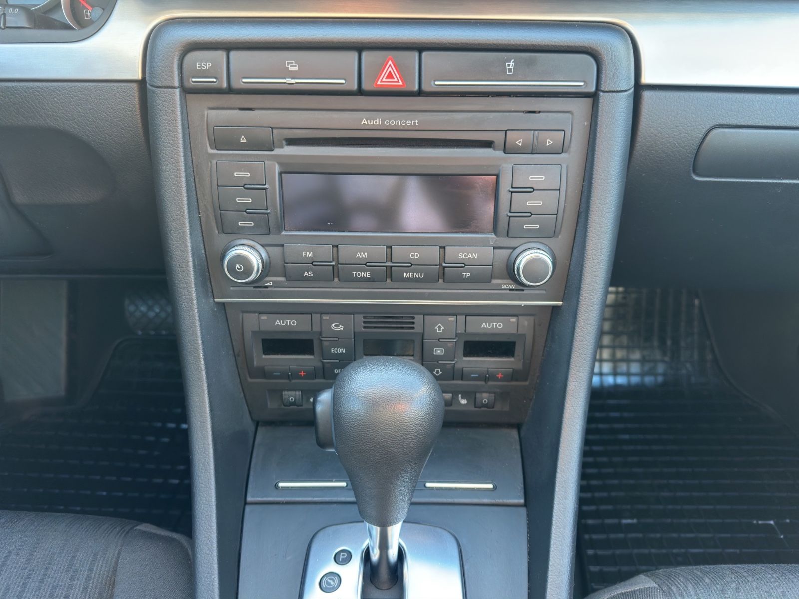 Fahrzeugabbildung Audi A4 Avant 1.8 T/Anhängerk./SHZ/Klima/Tempomat/