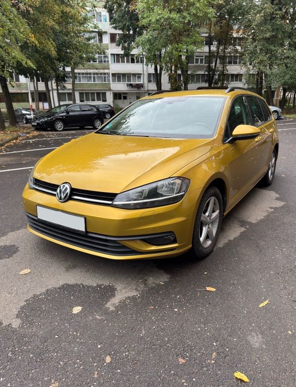 Image of Volkswagen Golf
