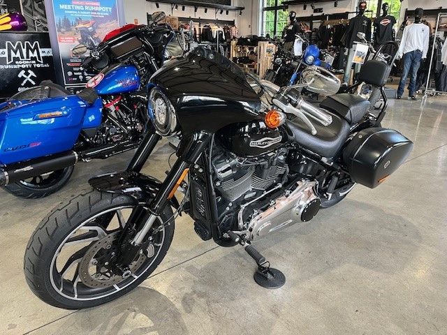 Fahrzeugabbildung Harley-Davidson FLSB Sport Glide 107cui Penzel Auspuff
