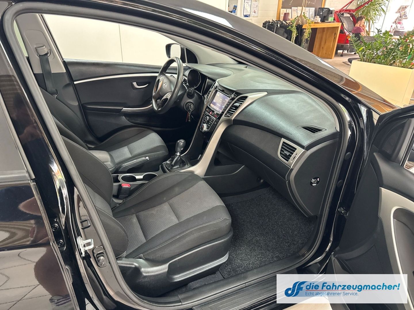 Fahrzeugabbildung Hyundai i30 Classic 1.4 CRDi DPF Alarm Berganfahrass. GA