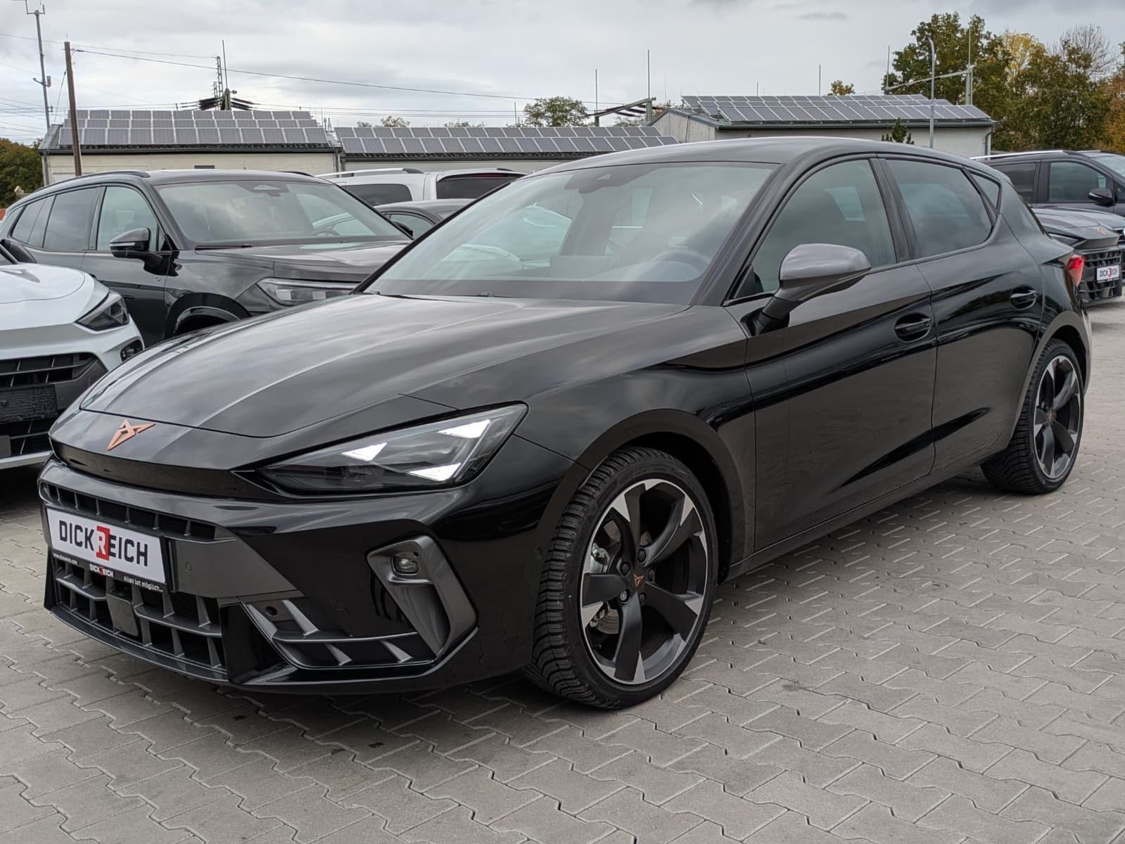 Fahrzeugabbildung CUPRA Leon 2.0 TDI MATRIX*Dinamica*Sennheiser*Int.DRIV