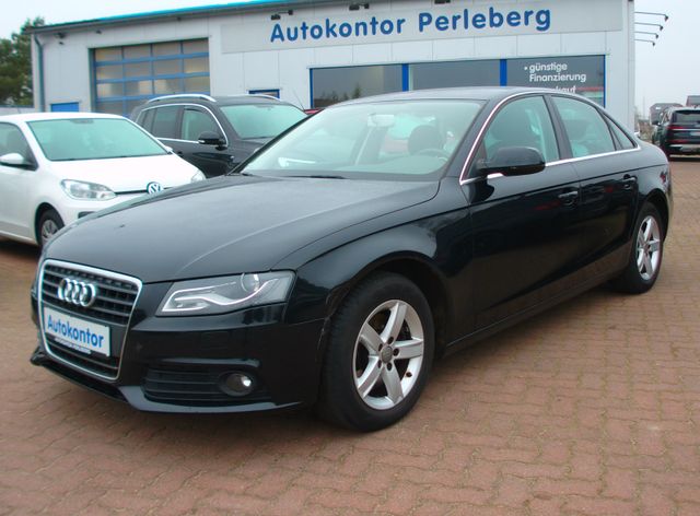 Audi A4 Lim. Ambiente / Xenon / SHZ / AHK abn./2.Hand