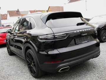 Porsche Cayenne - 12