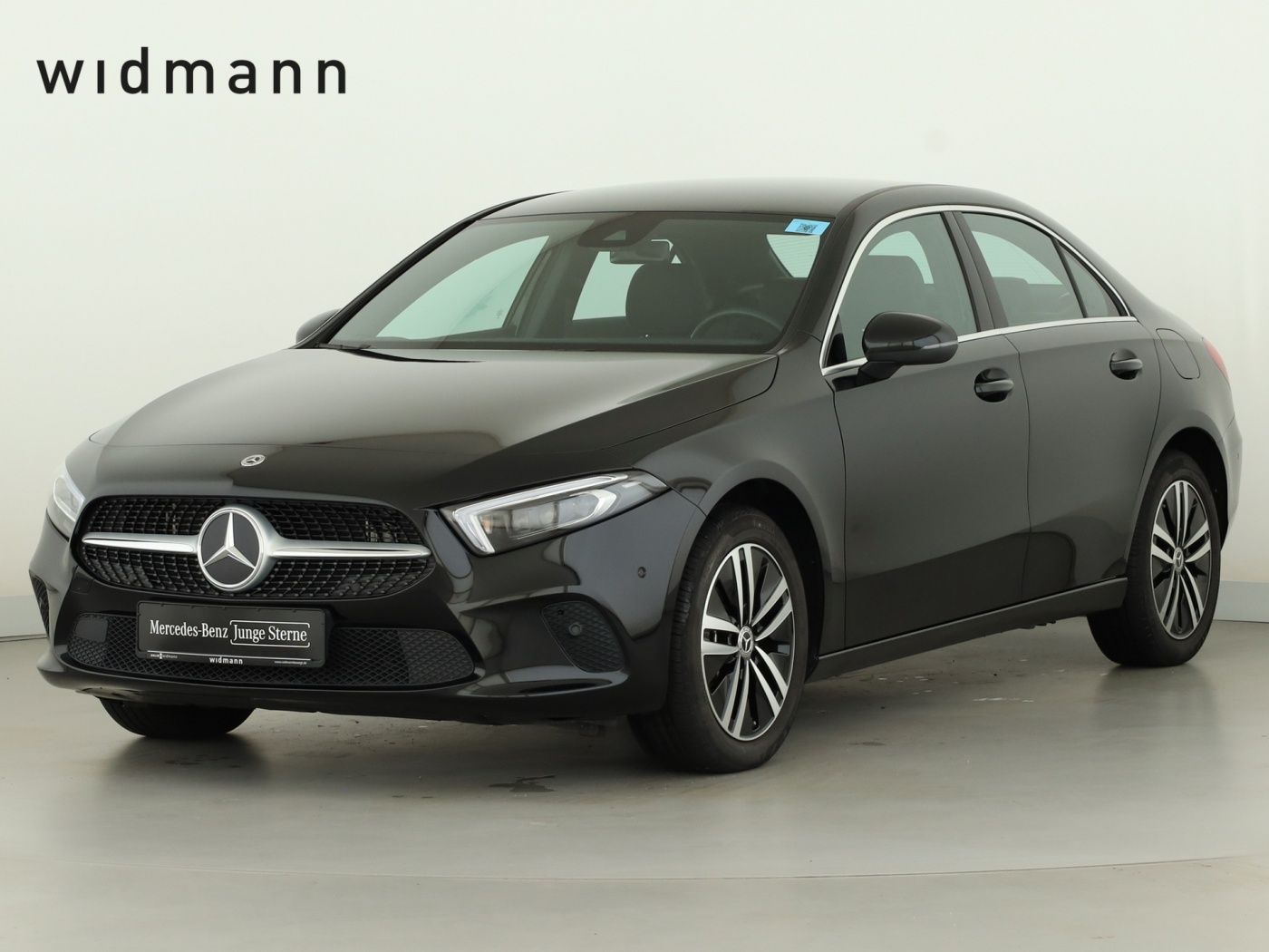 Mercedes-Benz A 250 e Lim Progressive Multibeam Memory PTS Nav