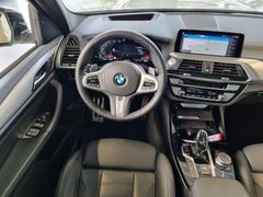 Fahrzeugabbildung BMW X3 XDRIVE 30i M-SPORT LEDER STANDHZ PANO AHK 360