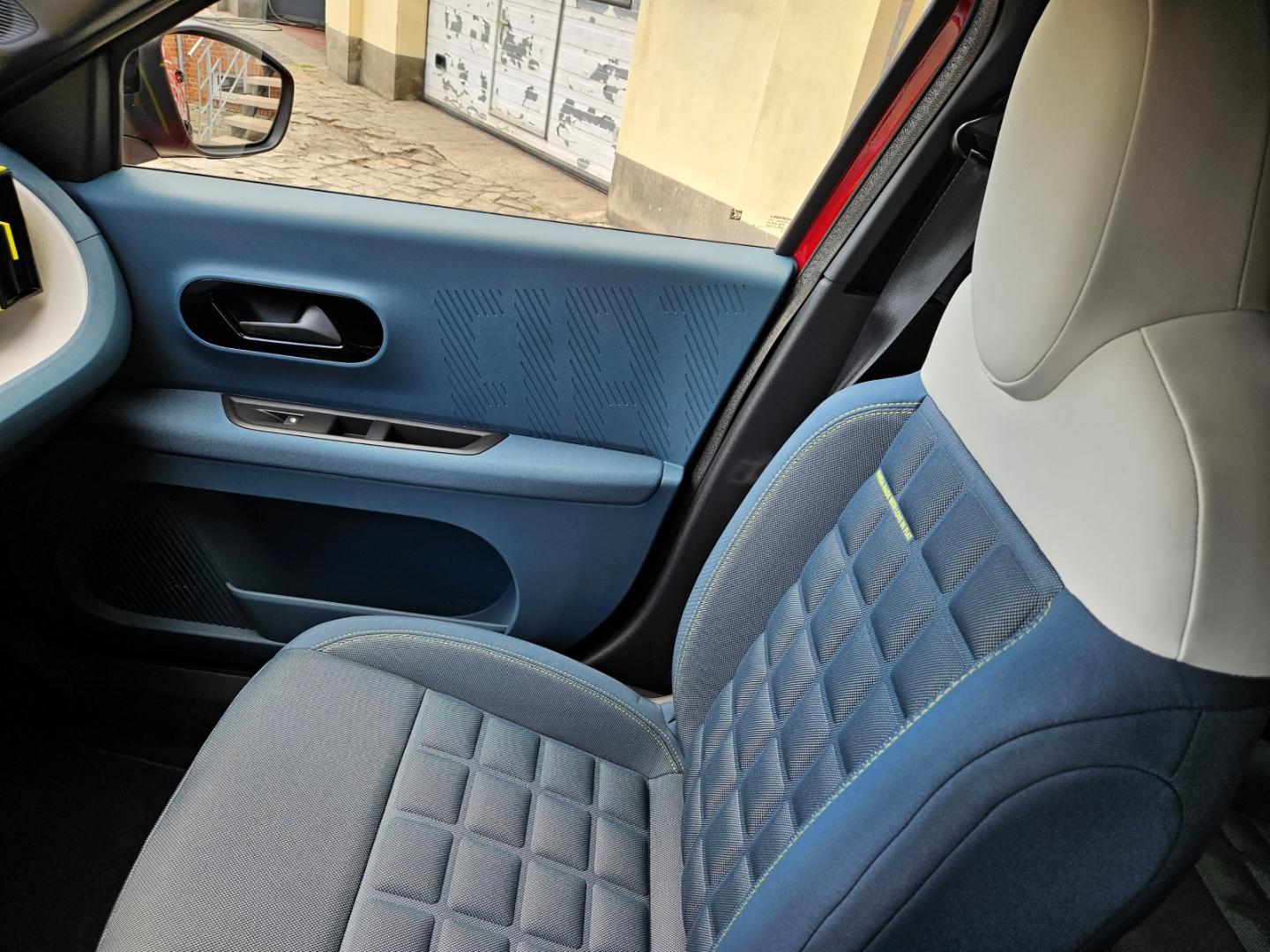 Fiat Grande Panda Hybrid 1.2T La Prima MHEV - ab 240,