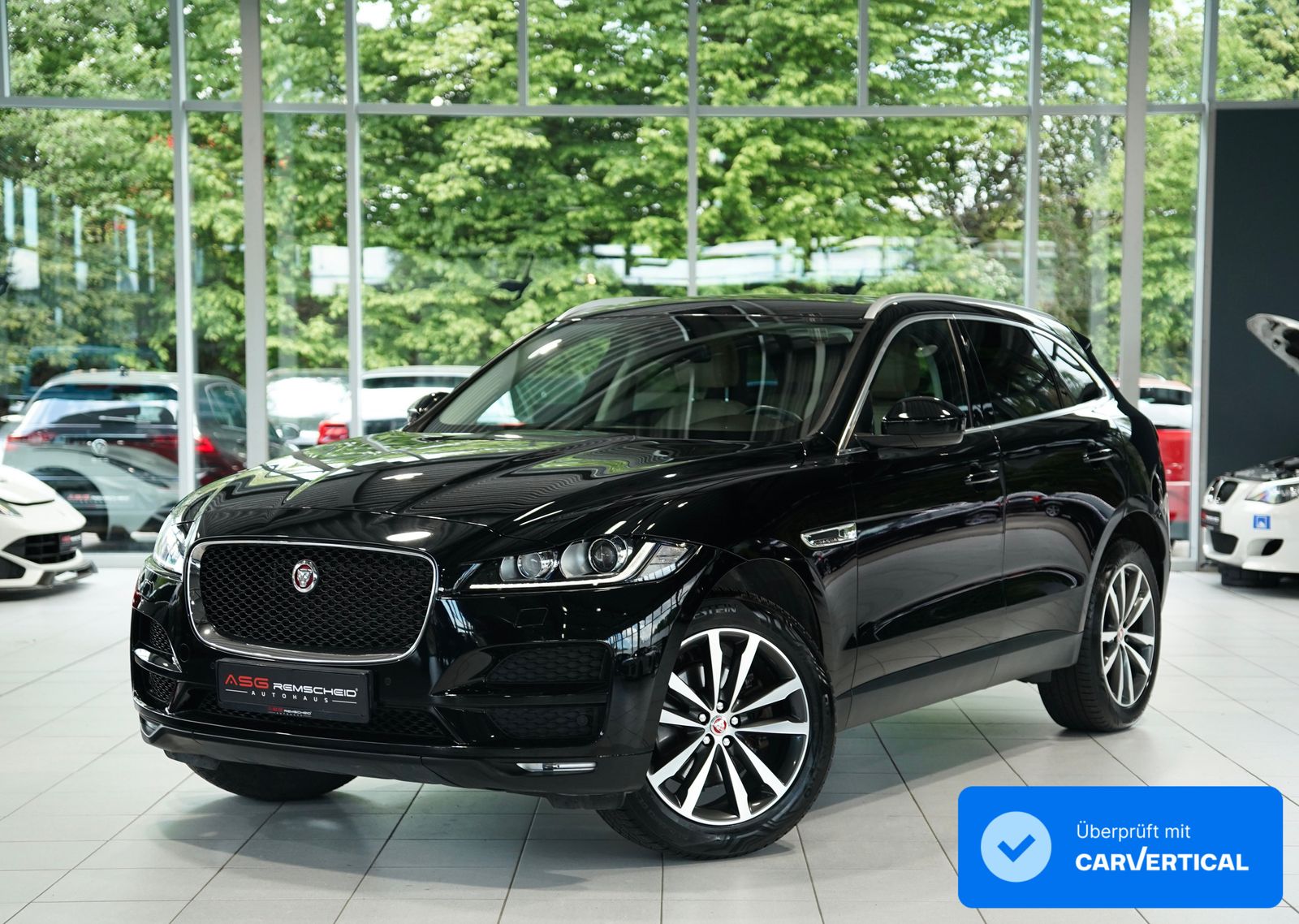 JAGUAR F-Pace