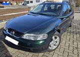 Opel Vectra Caravan 5-türig 16V - gebrauchte Opel Vectra aus dem Jahr 1999