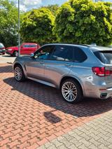 BMW X5 xDrive30d - - BMW X5 Gebrauchtwagen in Frankfurt