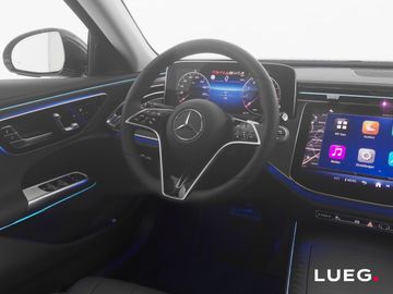 Mercedes E 200 - 5