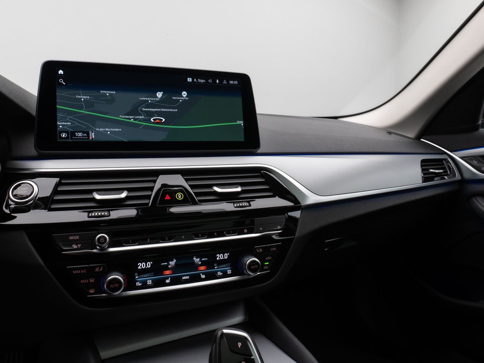 Fahrzeugabbildung BMW 520d Panorama Kamera HUD DAB 4Klima Alarm 19Zoll
