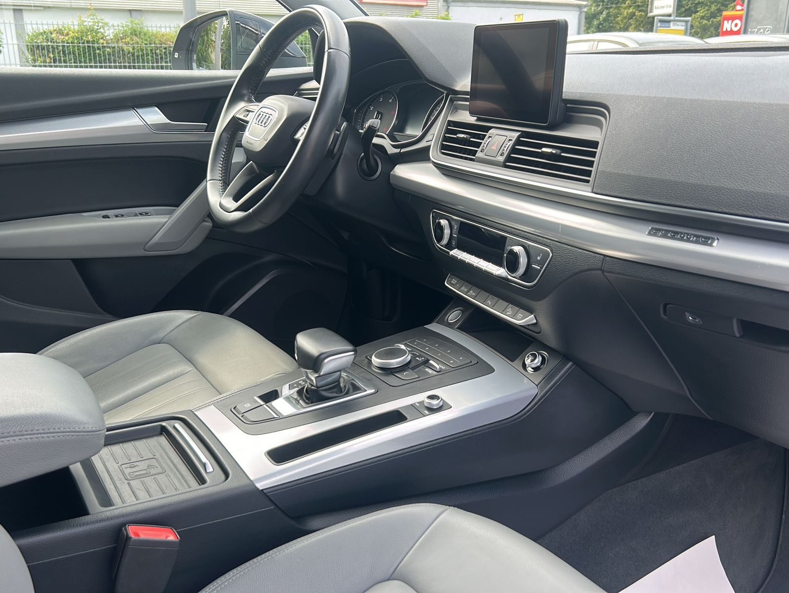 Fahrzeugabbildung Audi Q5 2.0 TDI quattroNavi,PDC,AHK
