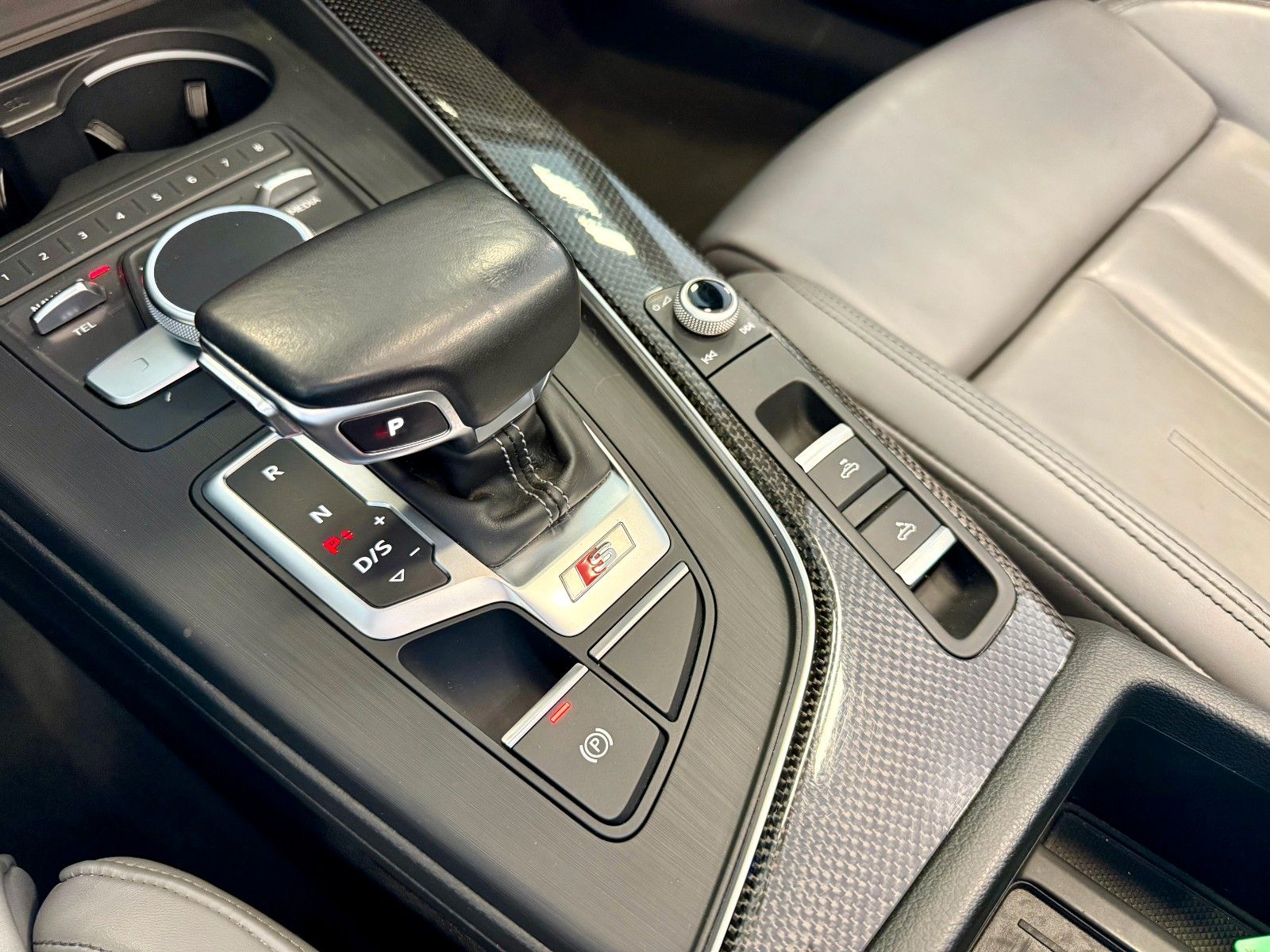 Fahrzeugabbildung Audi S5 Cabrio 3.0 TFSI quattro
