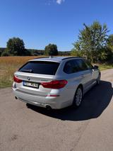 BMW 530d xDrive Touring AHK NAPPA - silberne BMW 530