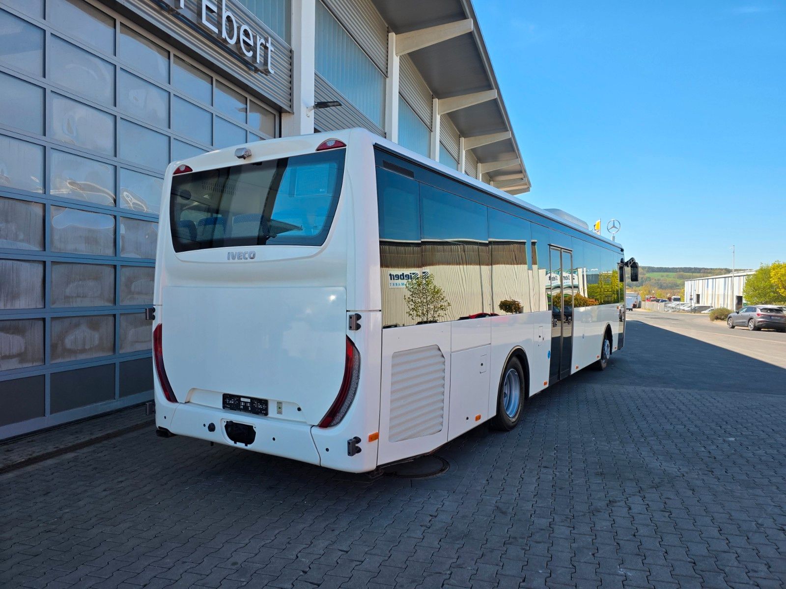 Fahrzeugabbildung Iveco Crossway LI6C 12 Klima Intarder 45+26+1