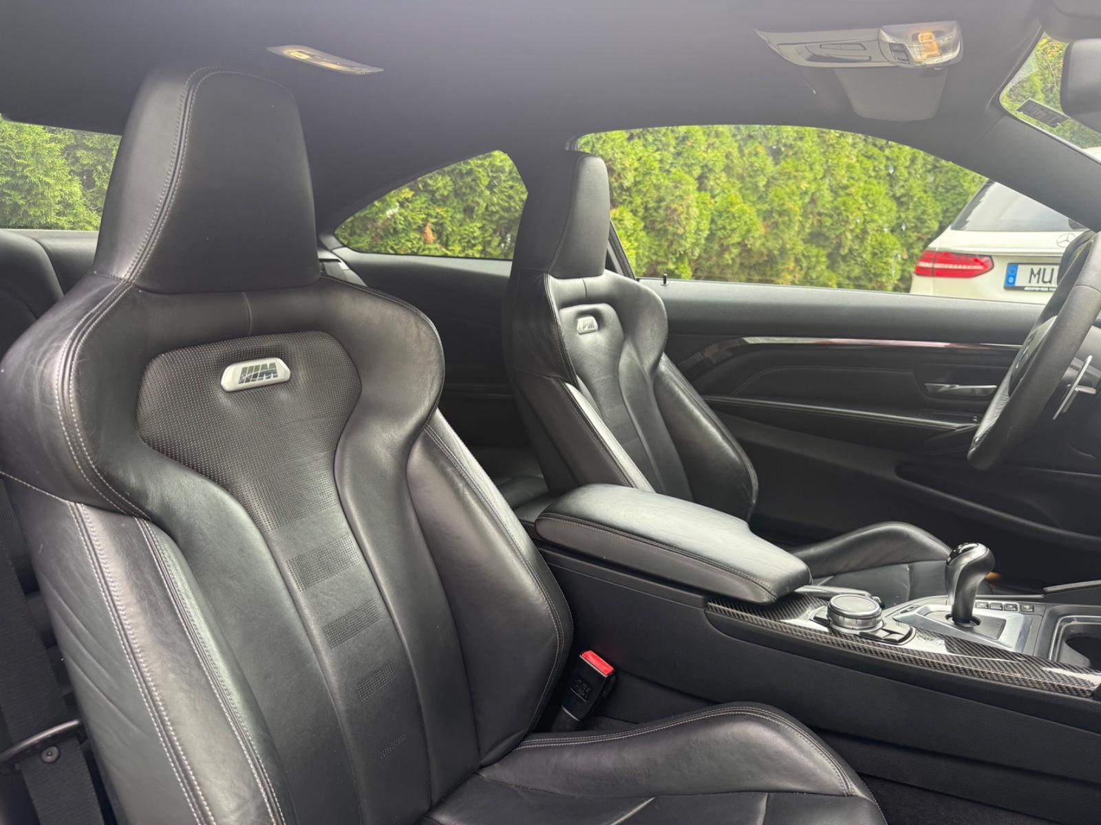 BMW M4 Coupe*DKG*Deutsches-Fzg*Carbon-Paket*